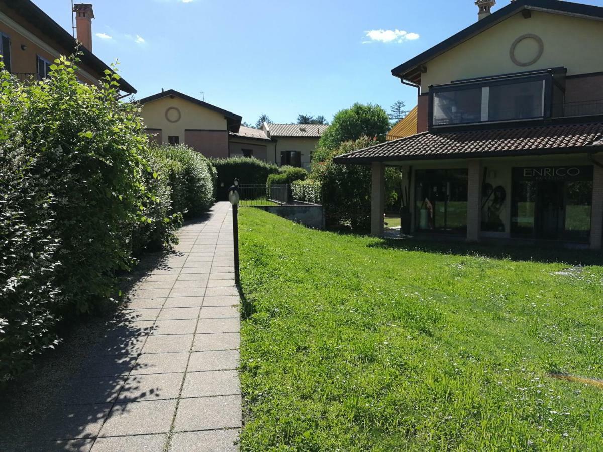 Monticello Golf Townhouse Leilighet Cassina Rizzardi Eksteriør bilde